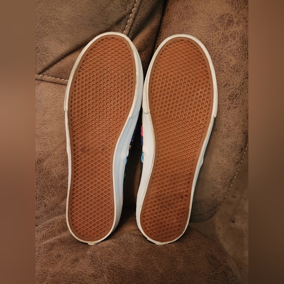 Vans Black and Yellow Cartoon Sneakers - Picture 5 of 6